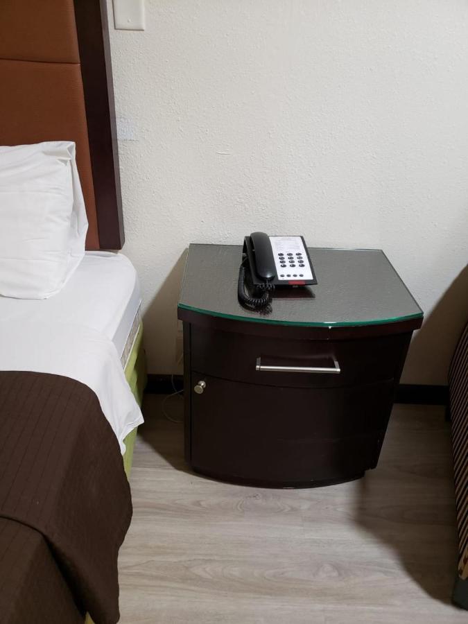 Value Inn & Suites Salina Eksteriør bilde